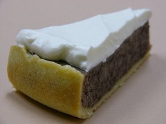 季節限定あずきのケーキ